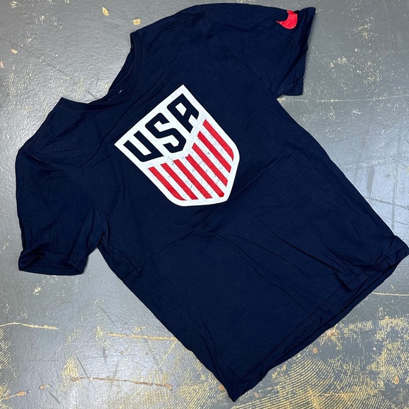 Nike Shirts Nike Us Soccer Crest Shirt 56416451 Usa Medium World